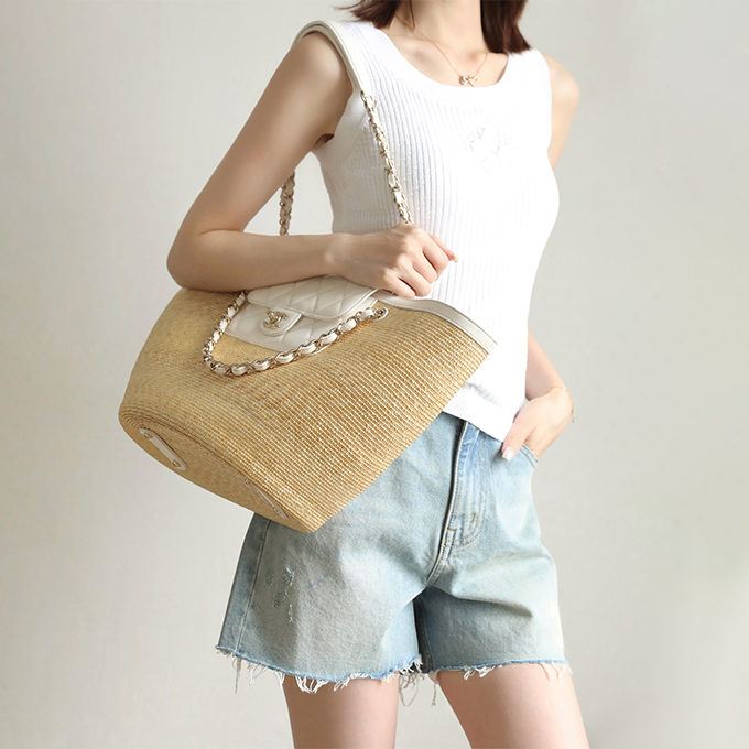 chanel large raffia lambskin cocobeach shopping tote bag